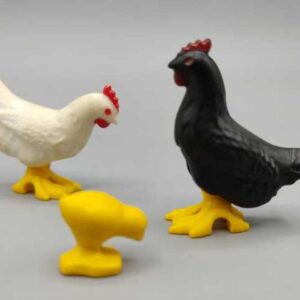 Gallo con  gallina y pollito