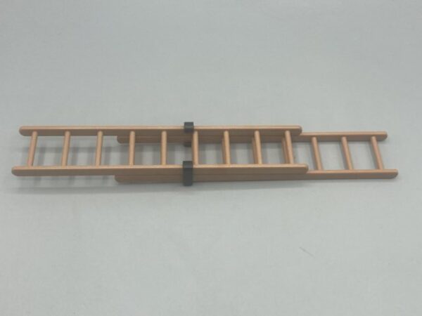 Escalera doble con sujeciones