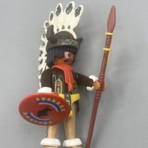 Indio con escudo y lanza 3732