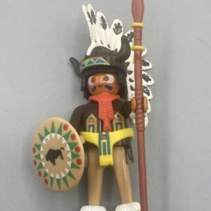 Indio con escudo y lanza 3732