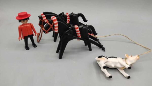 Mulilleros con Mulilla y vaca peque�a