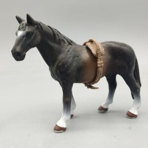 Caballo con rienda jinete