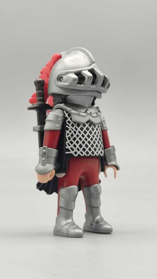 Caballero con armadura y espada