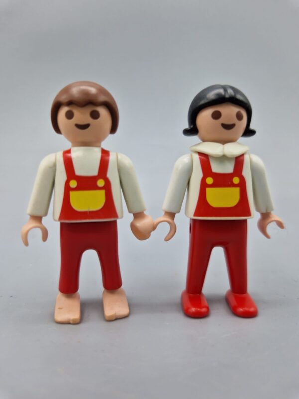 Niños mellizos