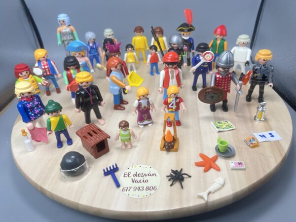 Lote figuras variado